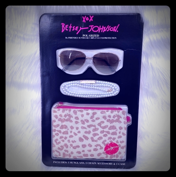 Betsey Johnson sunglasses gift set pearls pouch - Picture 1 of 8
